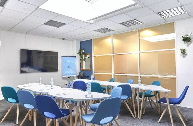 Une salle de réunion